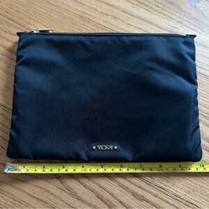 TUMI Nylon Pouch Metal Logo & Zipper Travel Makeup Accessories Black 10”x7” NEW